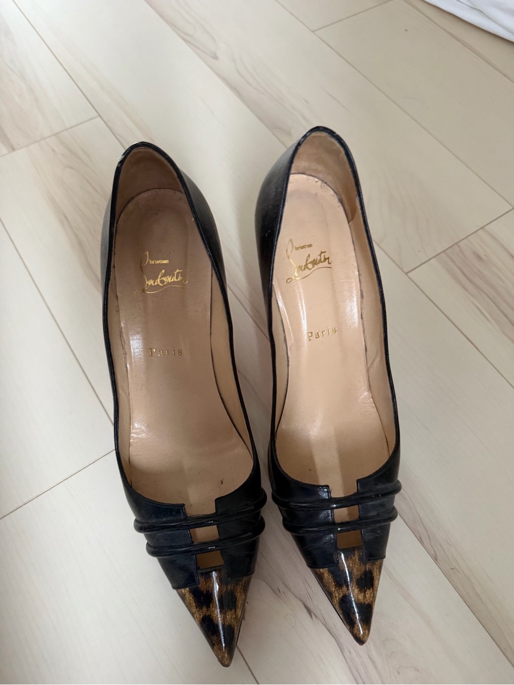 Christian Louboutin Black Leather Pumps with Leopard-Print Pointed Toe